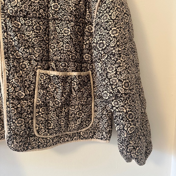 Entro Floral Cotton Quilted Jacket with Patch Pockets | Size Medium - Picture 3 of 10
